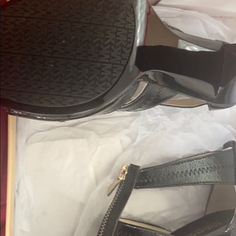 Michael Kors Heels - Picture 2 of 3